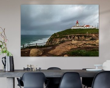 De vuurtoren van Cabo da Roca, de eerste gebouwd in Portugal. van Marjolein Zijlstra