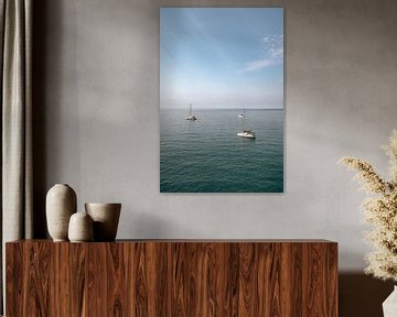 Uitzicht op zee aan de kust van Italië