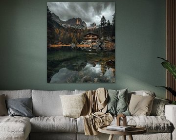 Les montagnes dans un jeu de lumière