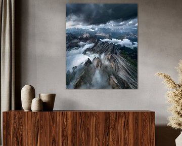 Les sommets de montagne brillent