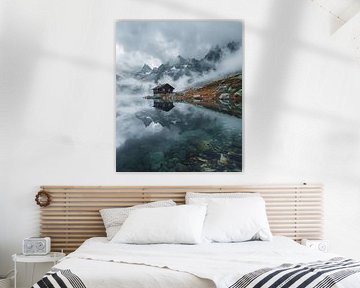 Un décor de montagne sous une lumière dramatique