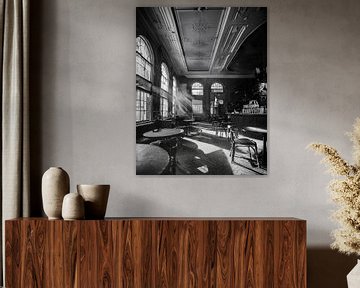 Lost Places koffiebar met twee verdiepingen van Mustafa Kurnaz