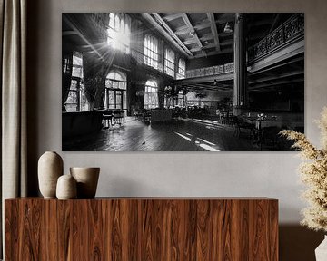 Lost Places koffiebar met twee verdiepingen van Mustafa Kurnaz