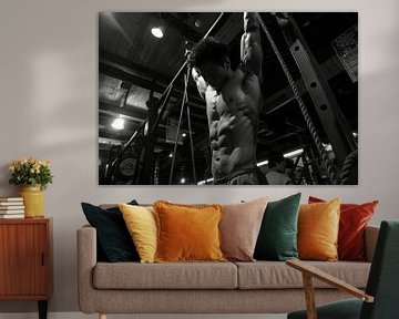 mensen in fitness of sportschool actief van Egon Zitter