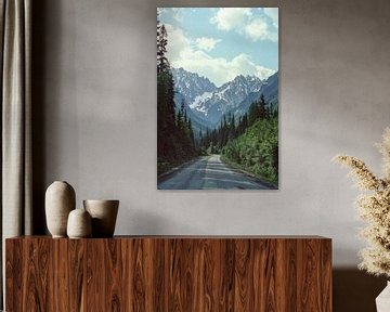 Berglandschap en weg van Poster Art Shop