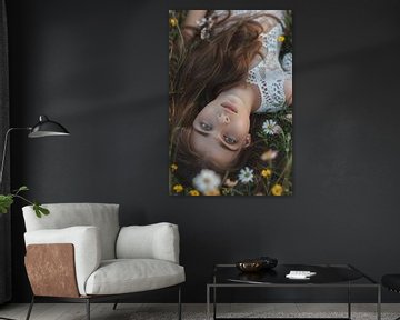 Bloemenmagie in zomerlicht van Poster Art Shop