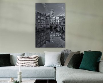 Stadhuis van Dordrecht op een zonnige middag - zwart-wit van Tux Photography