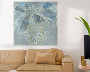 Abstracte Vaas in Blauw tinten van Behindthegray