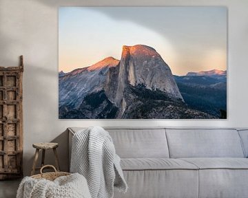 Zonsondergang op Half Dome vanaf Glacier Point in Yosemite National Park van Joost van Rekum