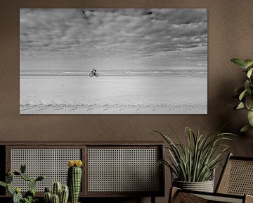 racefiets op het strand van Robbert Frie