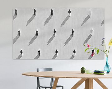 Figuren met schaduwen op een grijze achtergrond van Frank Heinz