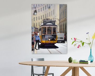 Lijn 28 Gele Tram Lissabon van Merel Pape Photography