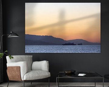 Zonsopkomst op het strand Malaga Andalusie! van Peter Haastrecht, van