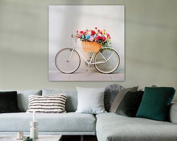 Blumenrad mit Korb in Weiß von Poster Art Shop