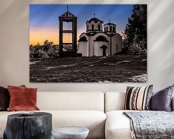 Servië : Kleine kapel bij zonsondergang van Photoart-Naegele