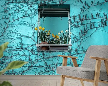 Narcissen voor het raam