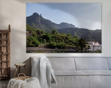 Roque Nublo op de bergen van Gran Canaria, Cruz de Tejeda. van Marjolein Zijlstra