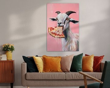 Geit die pizza eet op roze achtergrond van Poster Art Shop