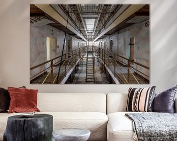 Symmetry in prison by Perry Wiertz