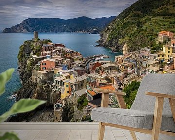 Vernazza - Cinque Terre by Teun Ruijters