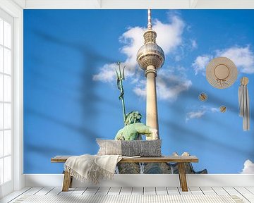 Berlijn - Neptunusfontein en televisietoren op Alexanderplatz