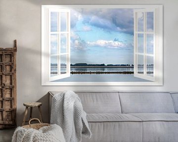 Uitzicht op het Grevelingenmeer gezien vanuit een raam van Fotografie Jeronimo