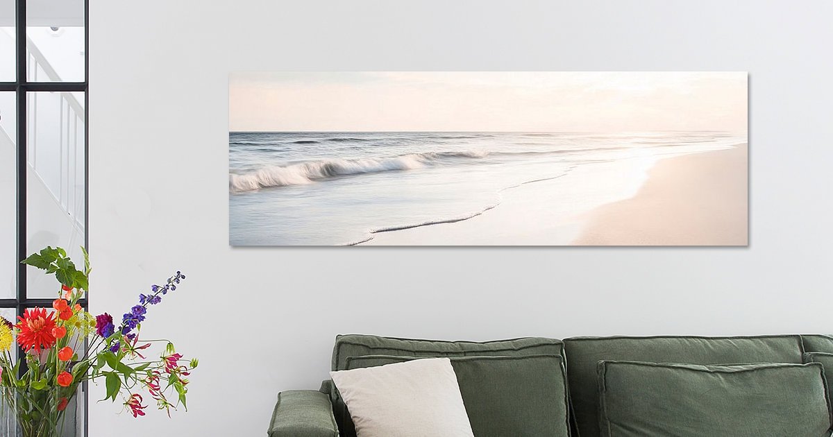 Rust en stilte op een prachtig strand van Poster Art Shop op canvas ...
