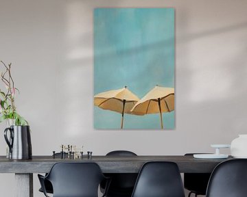 Parasols dans le ciel clair sur Poster Art Shop