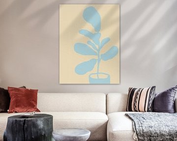 Ficus Lyrata. Fiddle-leaf vijg in lichtblauw op beige. van Dina Dankers
