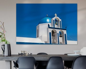 Santorini Kirche Kuppel und Kirchenglocken von Erwin Blekkenhorst