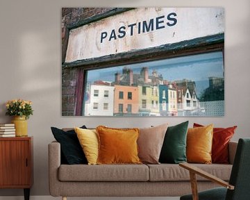 Shop window in England by Lieuwe Philipse