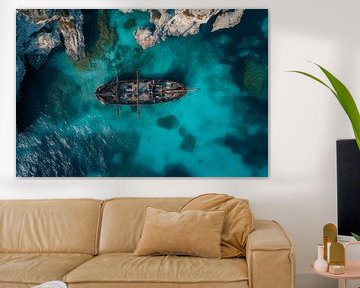 Een luchtfoto toont een oud piratenschip van Digitale Schilderijen