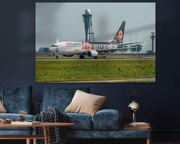 SunExpress Boeing 737-800 met special livery. van Jaap van den Berg