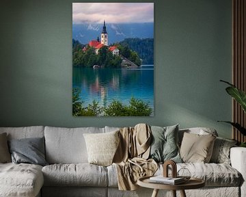 Kirche am Bleder See von Thijs Friederich