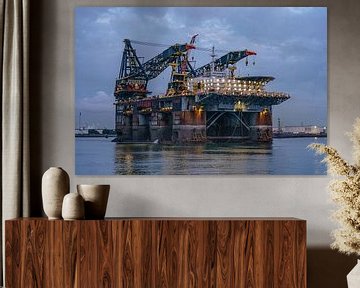 Heerema Marine Contractors' Thialf. by Jaap van den Berg