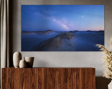 Dünenlandschaft am Abend mit Milchstraße Wattenmeer