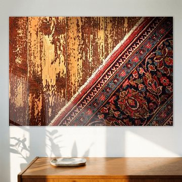 Vintage tapijt op houten vloer