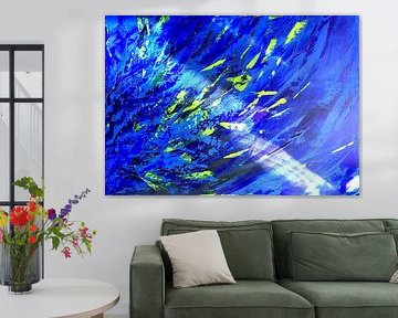 Helderblauw schilderij van acrylverf