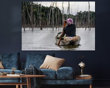  Femme Marron sur le lac de Brokopondo 