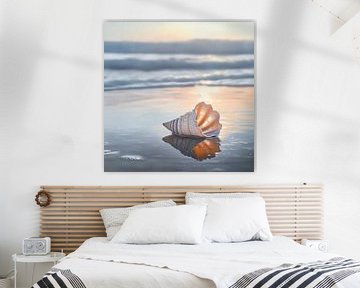 Schelp op het strand van Poster Art Shop