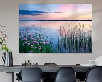 Lac et fleurs sur Poster Art Shop