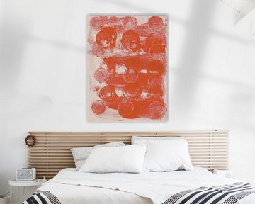 Abstracte wabi-sabi organische vormen in warm rood en wit. van Dina Dankers