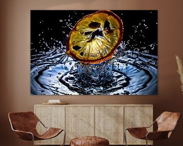 Fruits : Lemon in splash by Photoart-Naegele