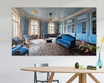 Lost Place kamer in blauw van Mustafa Kurnaz