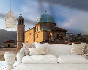 Kerk "Onze Lieve Vrouw van de Rotsen" in de Baai van Kotor, Montenegro van Jan Schuler