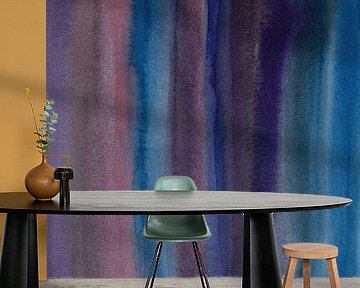 Abstrakte Aquarellpinselstriche in Blau, Violett, Lila und Taupe. von Dina Dankers