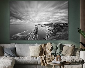 Playa de la Arnia in Zwart-Wit, Cantabrië, Spanje van Henk Meijer Photography