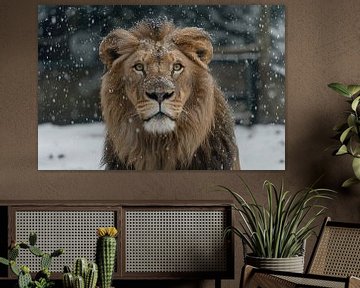 Majestueuze Leeuw in Sneeuwbedekte Wildernis van Art & Soul Creations