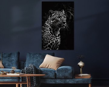 Schwarz-Weiß-Foto eines majestätischen Leoparden von Art & Soul Creations