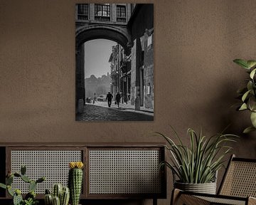 Straatbeeld Officier Dame Rome Italië van Martijn Jebbink Fotografie